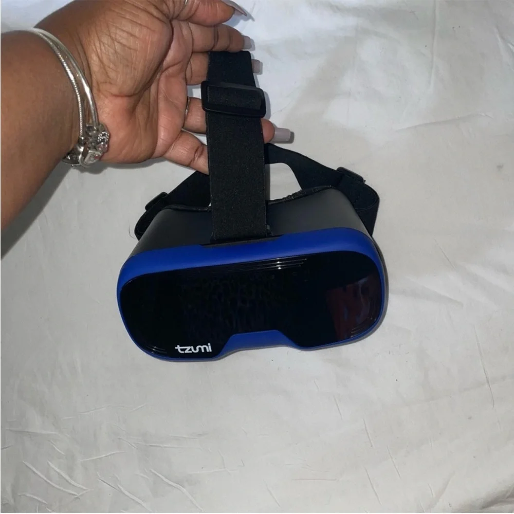 Blue VR Headset